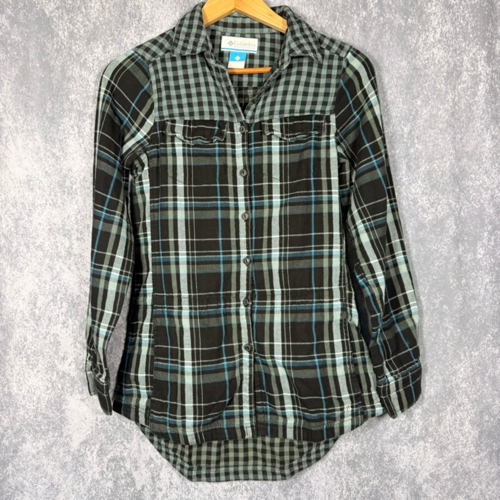Columbia Plaid Button Down Shirt Womens Small Green Black Gingham